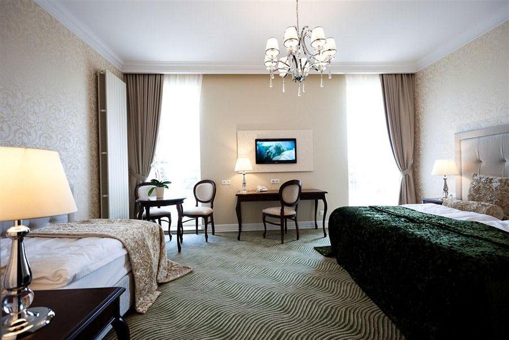 Rezydencja Luxury Hotel Bytom Piekary Slaskie Luaran gambar